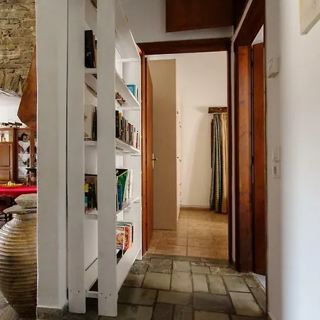 Traditional Country House In Paros Country house *